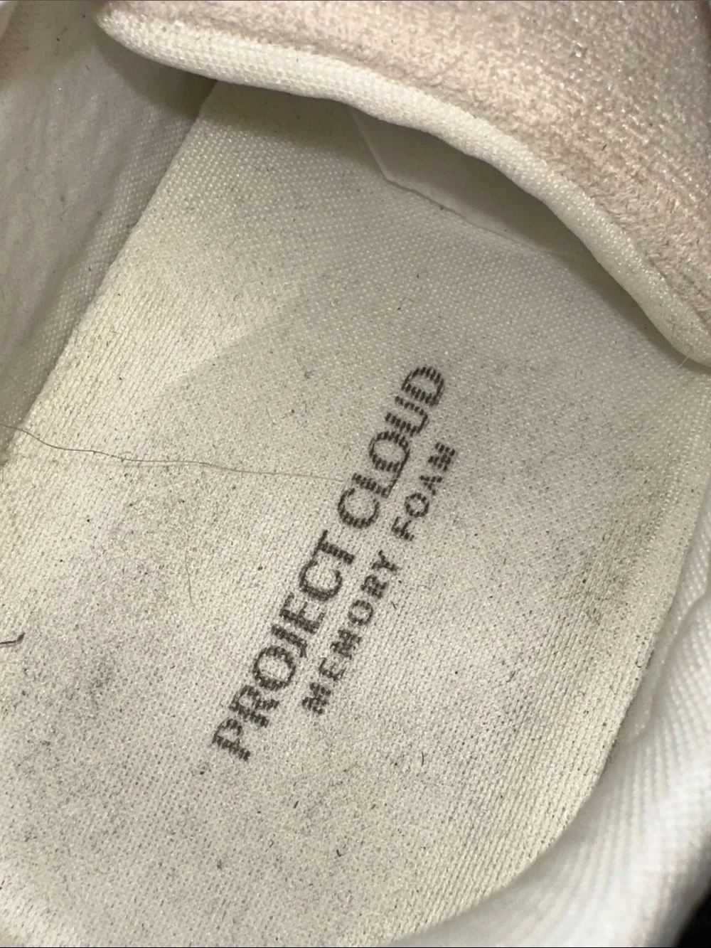 Project Cloud New cream and Black Low-Top retro style Sneakers